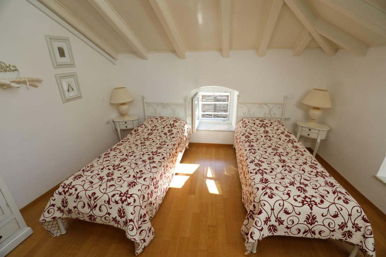 Antunini II Apartment Dubrovnik Bagian luar foto